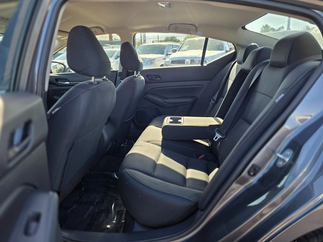 2024 Nissan Altima 2.5 SV Sedan - 22979154 - 13