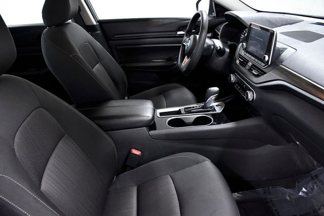 2024 Nissan Altima 2.5 SV Sedan - 22876726 - 15