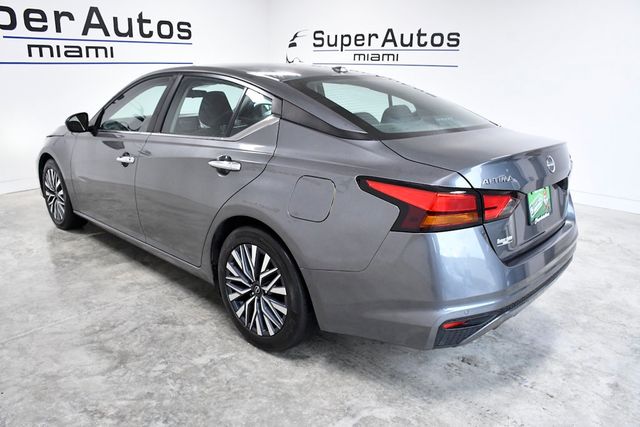 2024 Nissan Altima 2.5 SV Sedan - 22876726 - 5