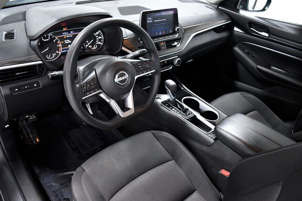 2024 Nissan Altima 2.5 SV Sedan - 22876726 - 7