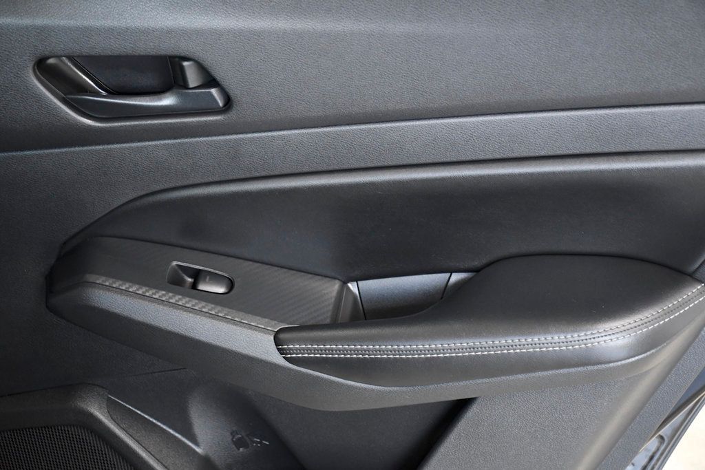 2024 Nissan Altima 2.5 SV Sedan - 22883581 - 14