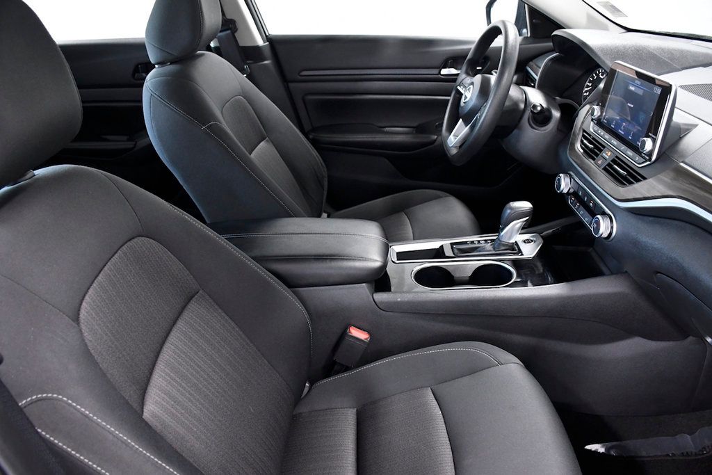 2024 Nissan Altima 2.5 SV Sedan - 22883581 - 15
