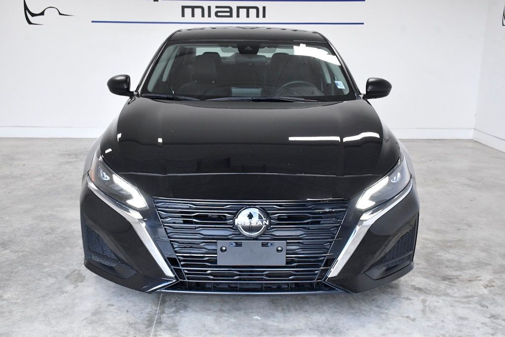 2024 Nissan Altima 2.5 SV Sedan - 22883581 - 1
