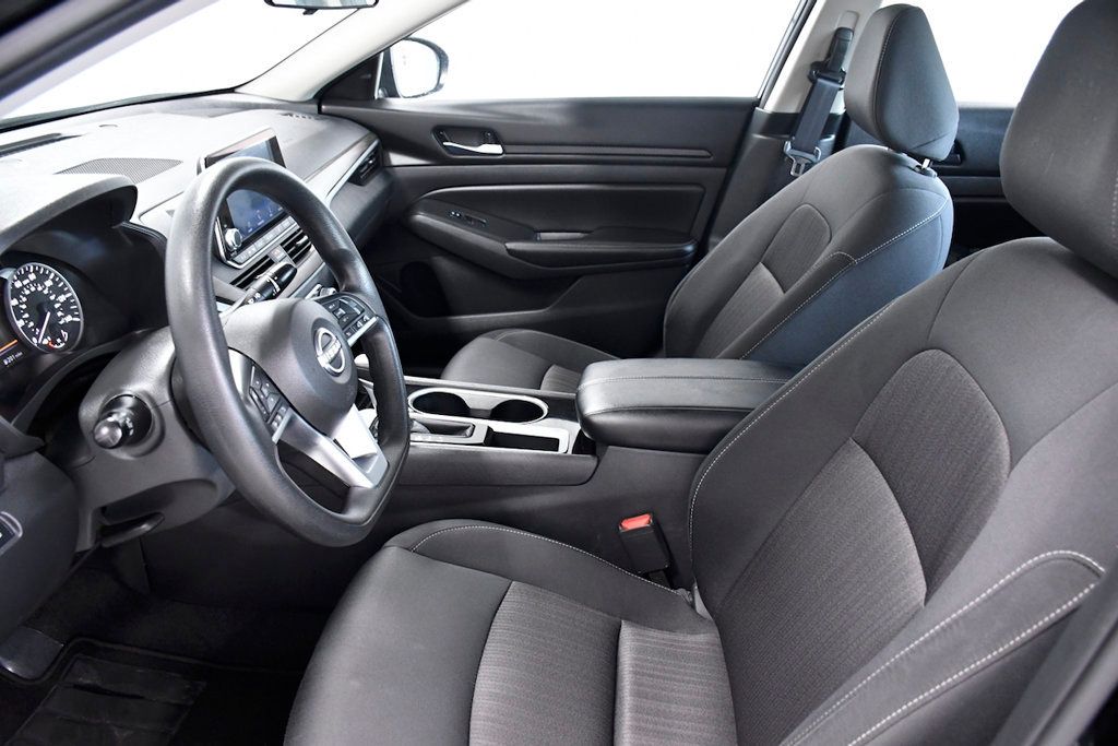 2024 Nissan Altima 2.5 SV Sedan - 22883581 - 6