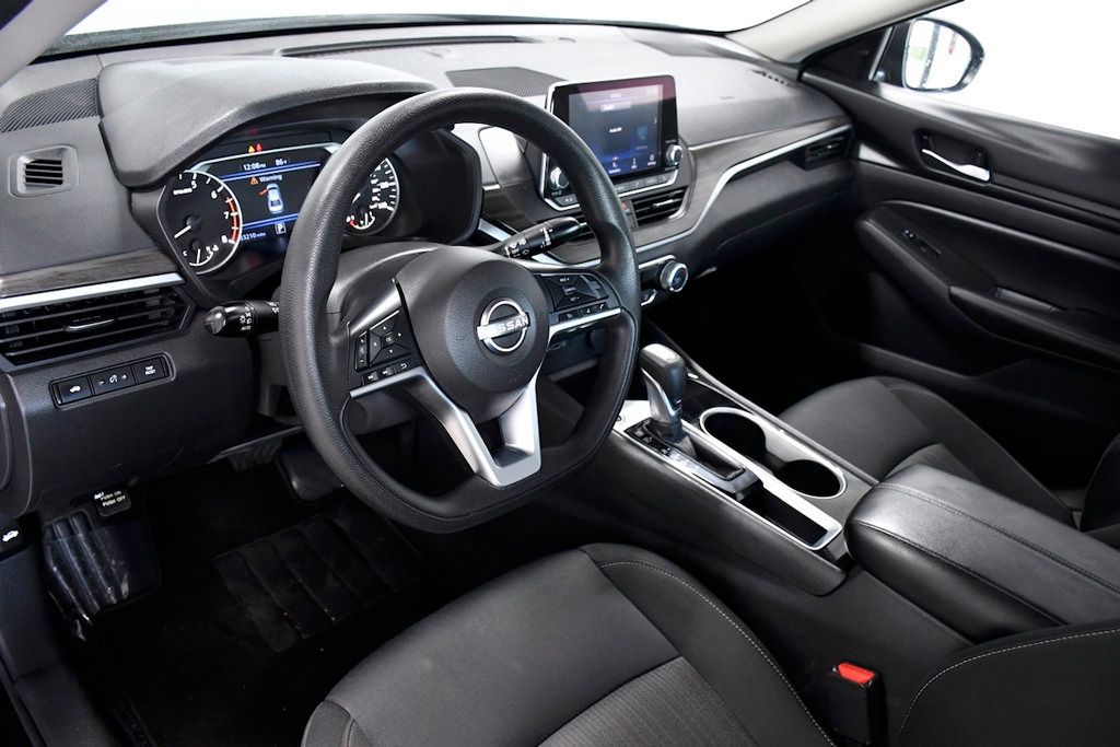 2024 Nissan Altima 2.5 SV Sedan - 22883581 - 7