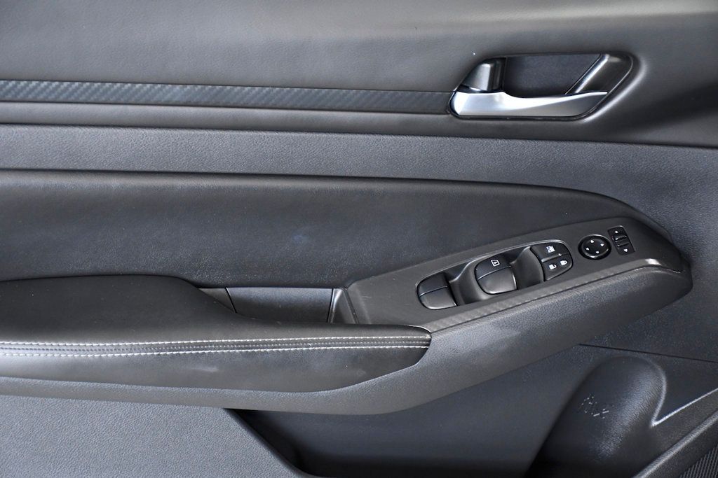 2024 Nissan Altima 2.5 SV Sedan - 22883581 - 8