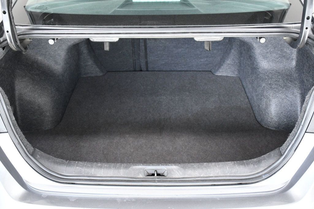 2024 Nissan Altima 2.5 SV Sedan - 22952588 - 12