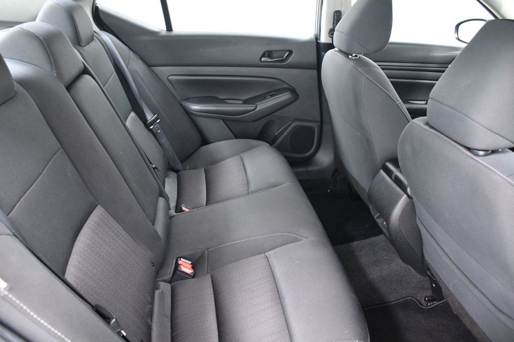 2024 Nissan Altima 2.5 SV Sedan - 22952588 - 13