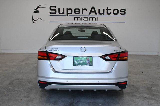 2024 Nissan Altima 2.5 SV Sedan - 22978523 - 4