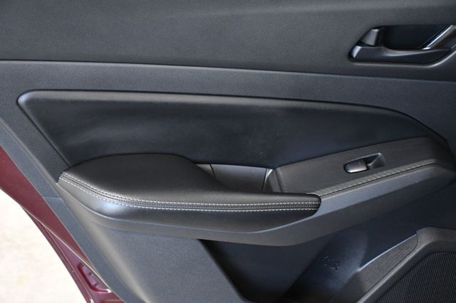 2024 Nissan Altima 2.5 SV Sedan - 22978526 - 10