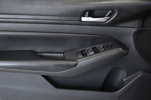 2024 Nissan Altima 2.5 SV Sedan - 22978526 - 8