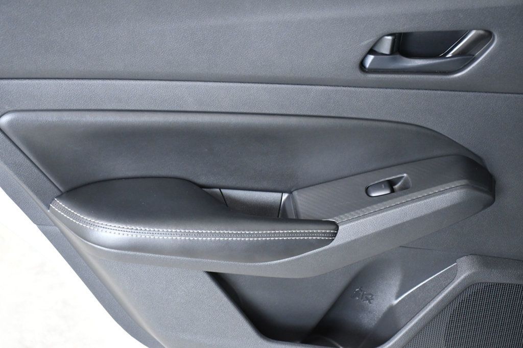 2024 Nissan Altima 2.5 SV Sedan - 23008394 - 10