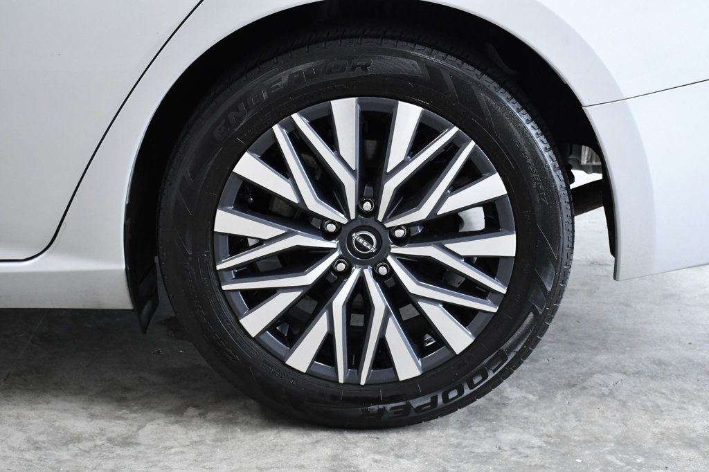 2024 Nissan Altima 2.5 SV Sedan - 23008394 - 11