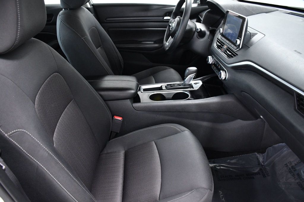 2024 Nissan Altima 2.5 SV Sedan - 23008394 - 15