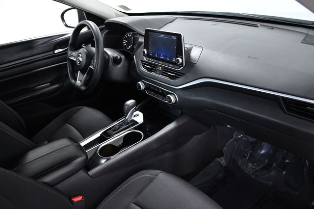 2024 Nissan Altima 2.5 SV Sedan - 23008394 - 16