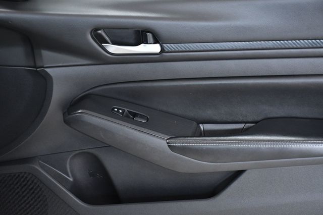 2024 Nissan Altima 2.5 SV Sedan - 23008394 - 17