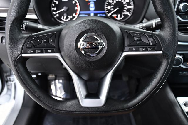 2024 Nissan Altima 2.5 SV Sedan - 23008394 - 19