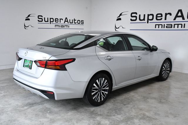 2024 Nissan Altima 2.5 SV Sedan - 23008394 - 3