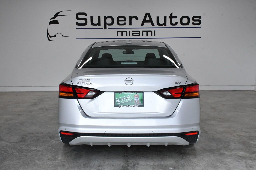 2024 Nissan Altima 2.5 SV Sedan - 23008394 - 4