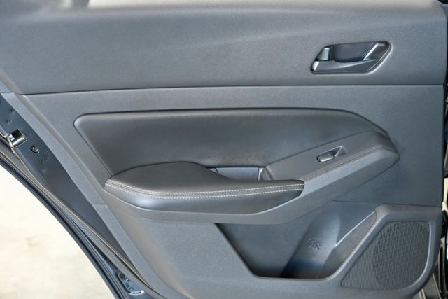 2024 Nissan Altima 2.5 SV Sedan - 23028794 - 10