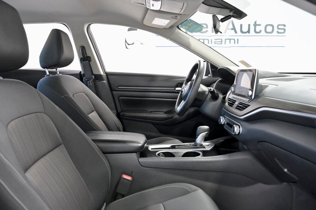 2024 Nissan Altima 2.5 SV Sedan - 23028794 - 15