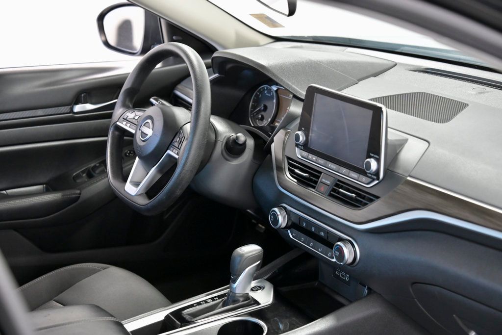 2024 Nissan Altima 2.5 SV Sedan - 23028794 - 16