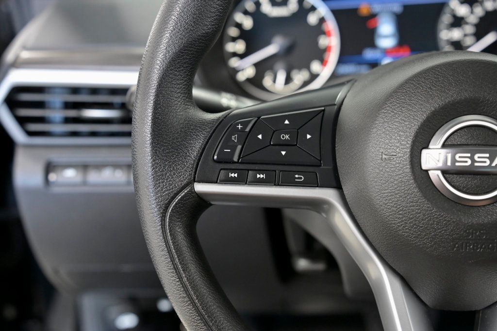 2024 Nissan Altima 2.5 SV Sedan - 23028794 - 19