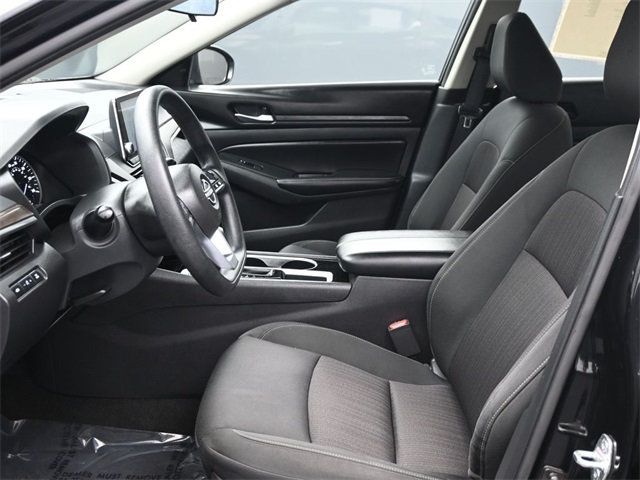 2024 Nissan Altima 2.5 SV Sedan - 22960916 - 9
