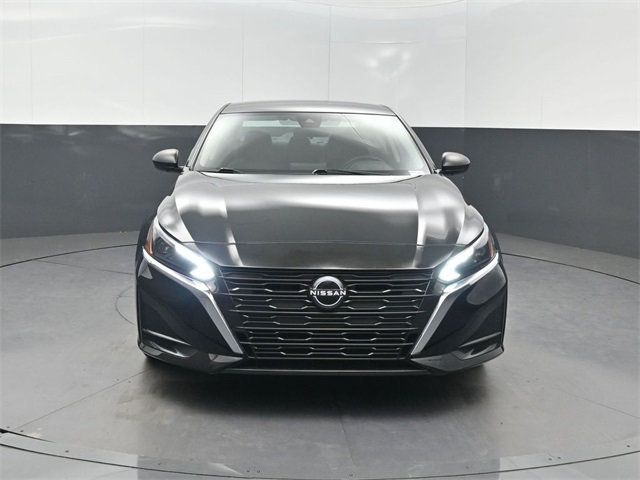 2024 Nissan Altima 2.5 SV Sedan - 22960916 - 37