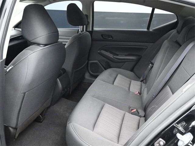 2024 Nissan Altima 2.5 SV Sedan - 22910950 - 10