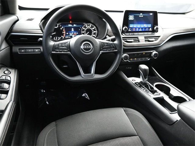 2024 Nissan Altima 2.5 SV Sedan - 22910950 - 16