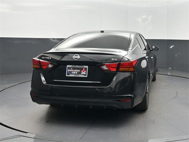 2024 Nissan Altima 2.5 SV Sedan - 22910950 - 29