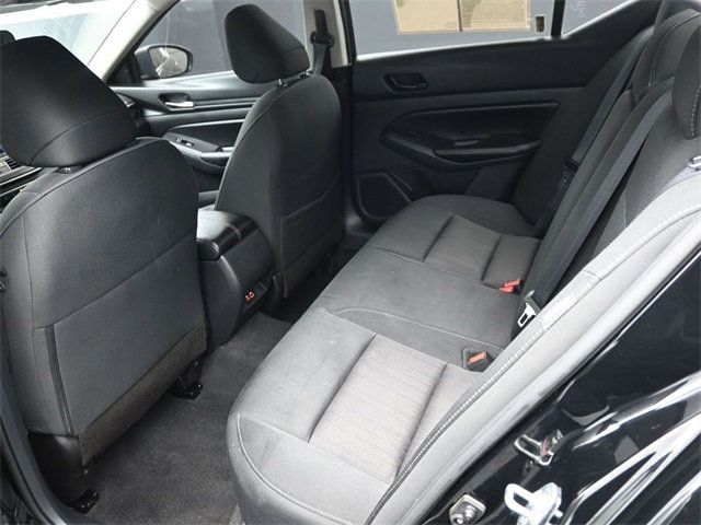 2024 Nissan Altima 2.5 SV Sedan - 22941229 - 13