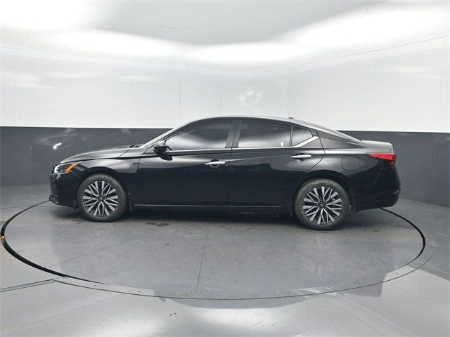 2024 Nissan Altima 2.5 SV Sedan - 22941229 - 1