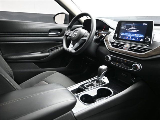2024 Nissan Altima 2.5 SV Sedan - 22941229 - 20