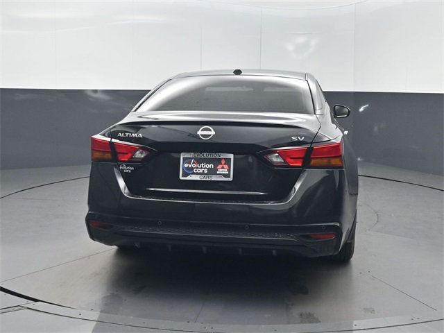 2024 Nissan Altima 2.5 SV Sedan - 22941229 - 33
