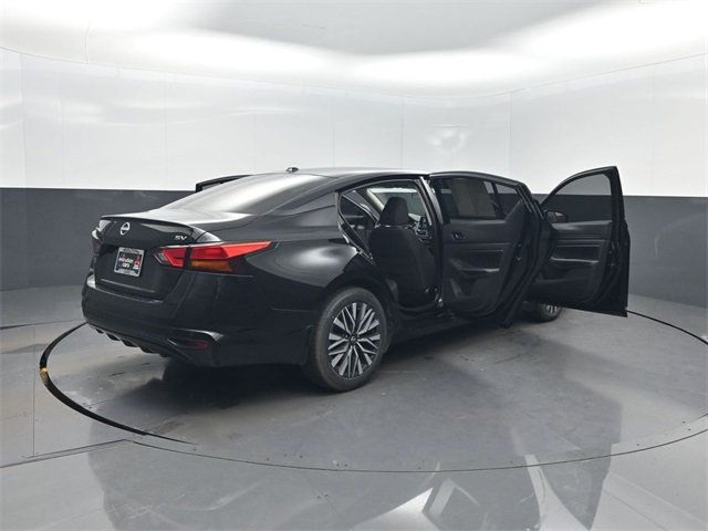 2024 Nissan Altima 2.5 SV Sedan - 22941229 - 40