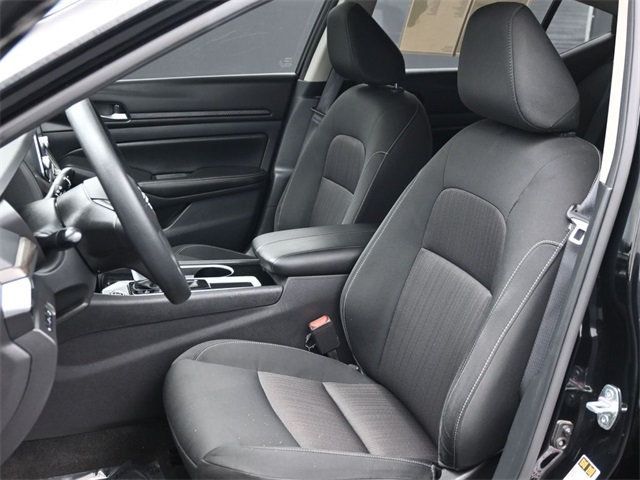 2024 Nissan Altima 2.5 SV Sedan - 22941229 - 8