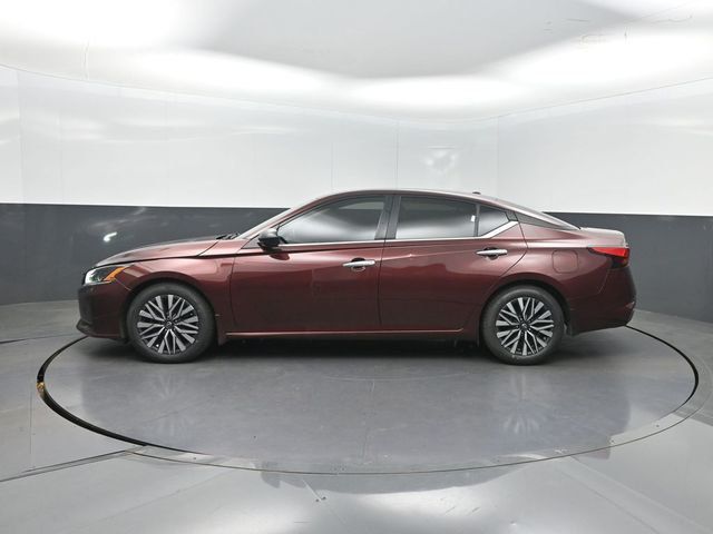 2024 Nissan Altima 2.5 SV Sedan - 23015239 - 1