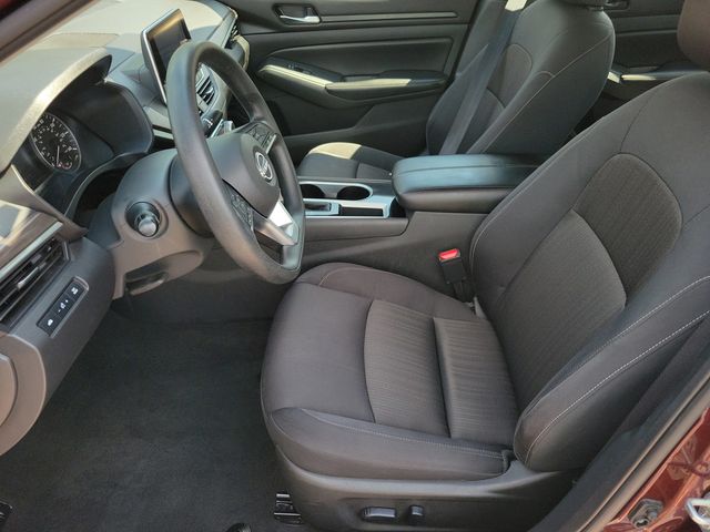 2024 Nissan Altima 2.5 SV Sedan - 22914283 - 3