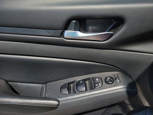2024 Nissan Altima 2.5 SV Sedan - 22914283 - 6