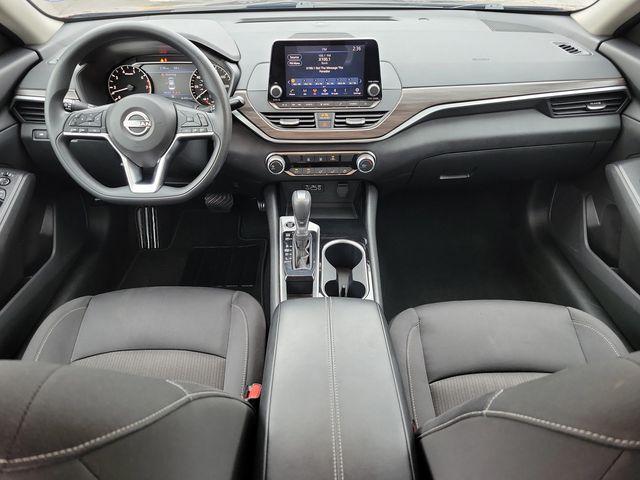 2024 Nissan Altima 2.5 SV Sedan - 22935431 - 10
