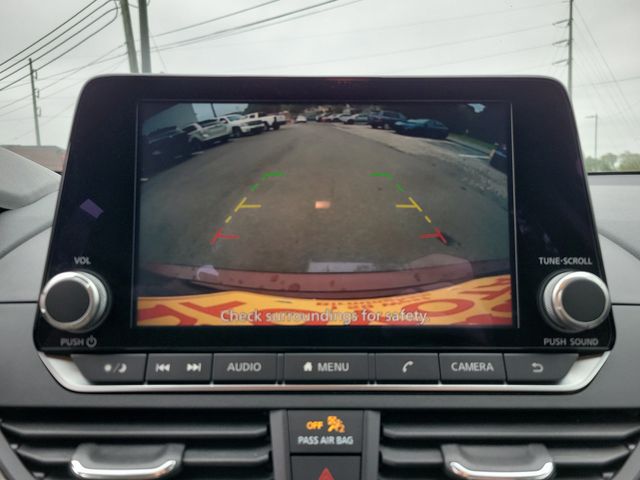 2024 Nissan Altima 2.5 SV Sedan - 22935431 - 13