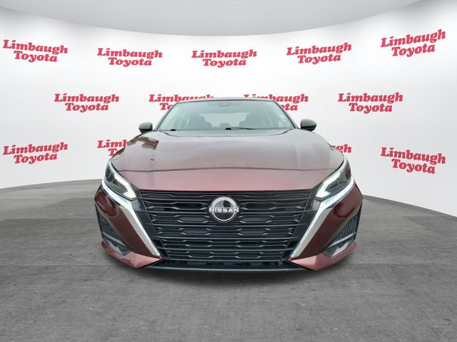 2024 Nissan Altima 2.5 SV Sedan - 22935431 - 18