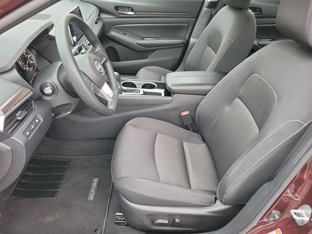 2024 Nissan Altima 2.5 SV Sedan - 22935431 - 3