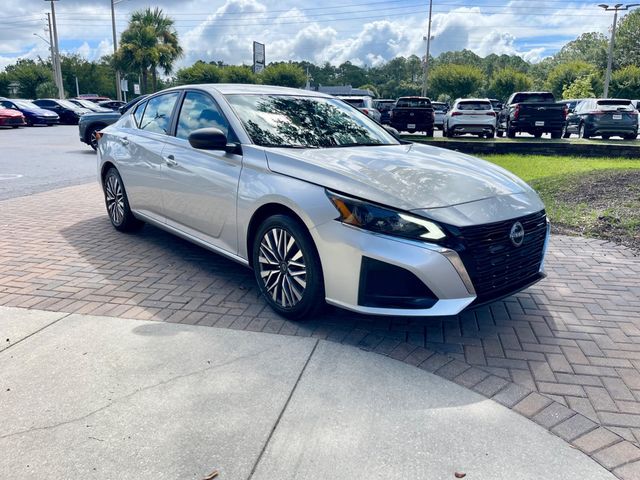 2024 Nissan Altima 2.5 SV Sedan - 22877258 - 6