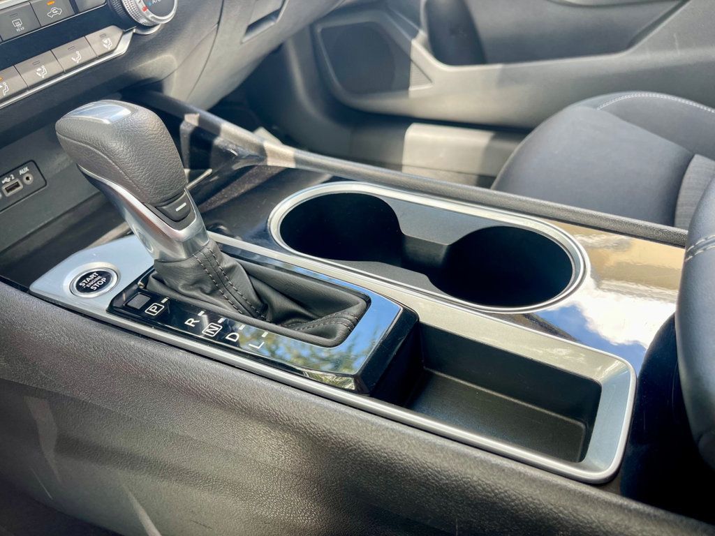 2024 Nissan Altima 2.5 SV photo 14