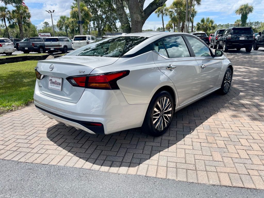 2024 Nissan Altima 2.5 SV photo 5
