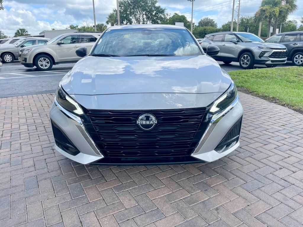 2024 Nissan Altima 2.5 SV photo 8