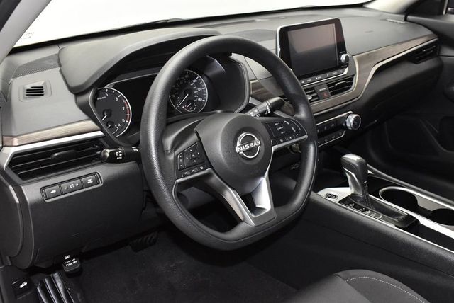 2024 Nissan Altima 2.5 SV Sedan - 23015781 - 15